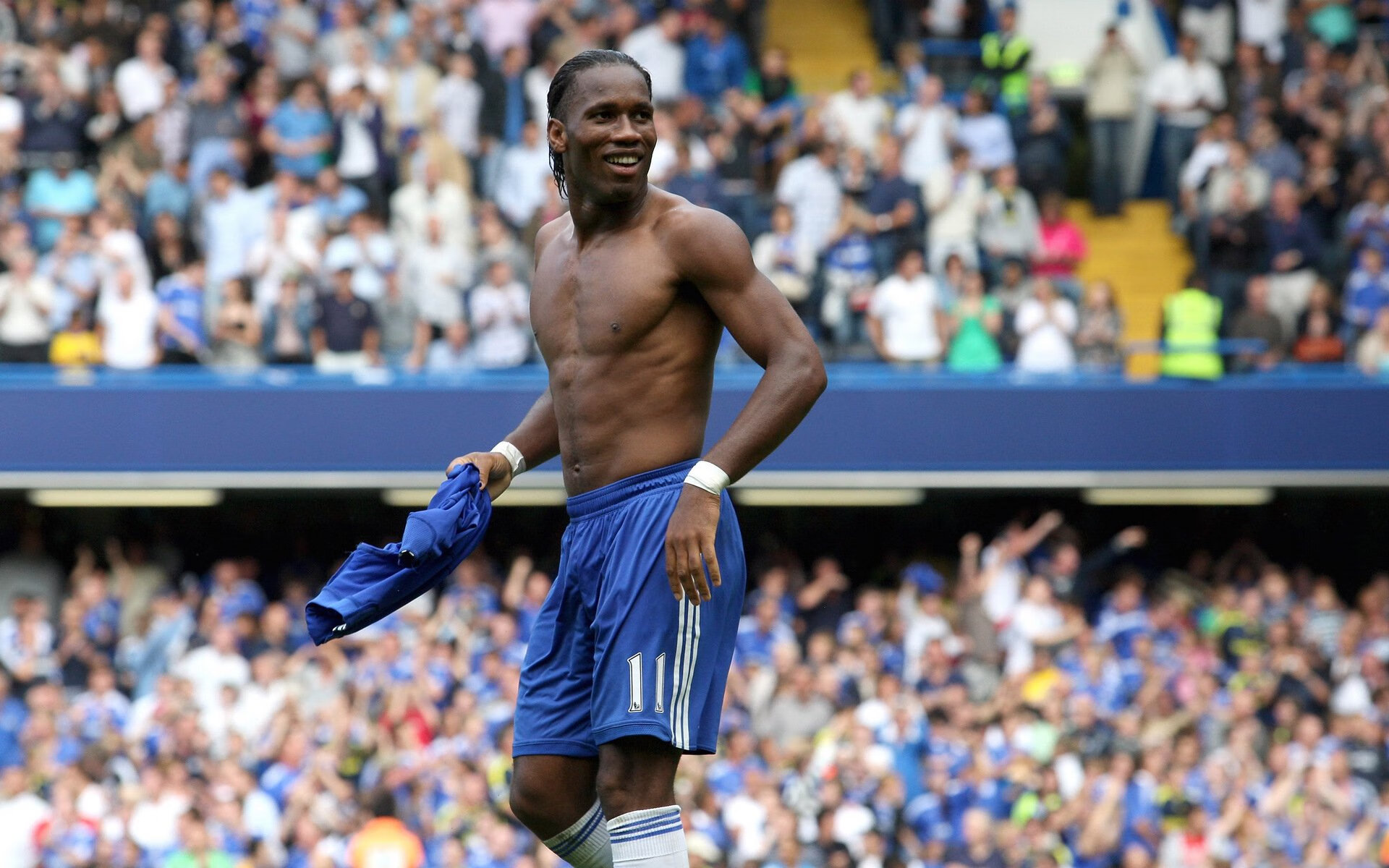 布拉德福德中场控制力强，山谷之心期待新赛季，布拉德福德足球俱乐部